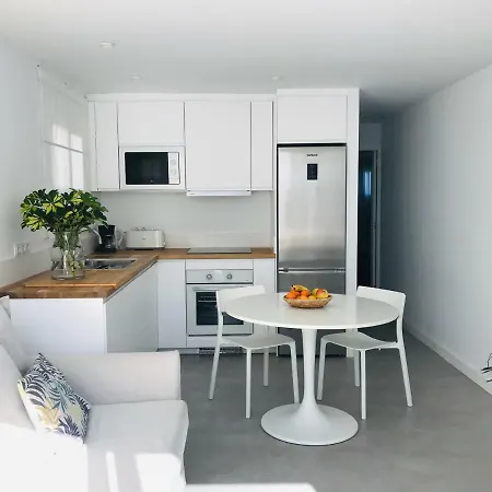 Diama 2. New! With Terrace, 1 Min Walk From The Beach * Tias