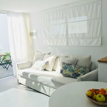 Diama 2. New! With Terrace, 1 Min Walk From The Beach Tias