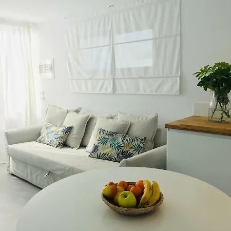 Diama 2. New! With Terrace, 1 Min Walk From The Beach *