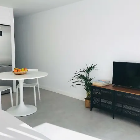 Diama 2. New! With Terrace, 1 Min Walk From The Beach